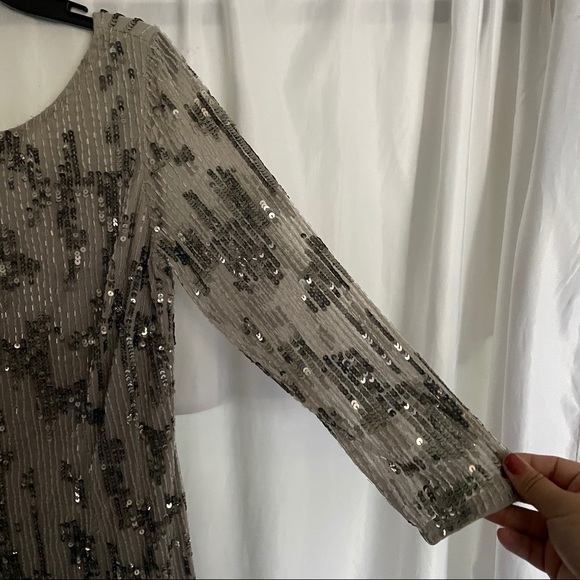 NEW Adrianna Papell Embellished 3/4 Sleeve Sheath Dress in SILVER‎ [SZ 6 ] - Picture 8 of 12